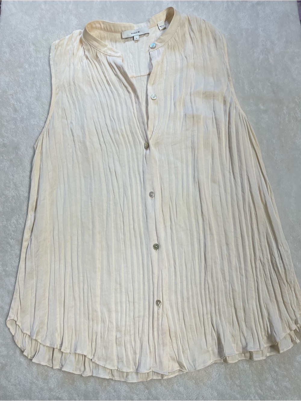 Vince Cream Sleeveless Pleated Button-Down Top